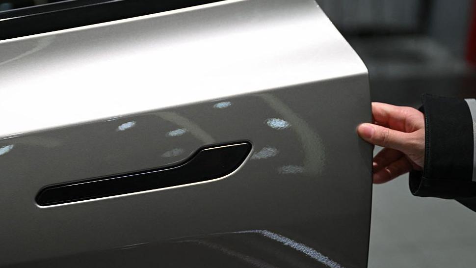 China’s Largest Vehicle Recall Unleashes Nearly 3 Million Teslas Over Retractable Door Handles