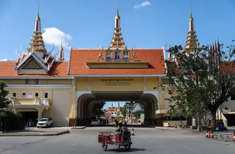 Escalating Tensions: Thailand Bombs Logistics Center Near Cambodia Border