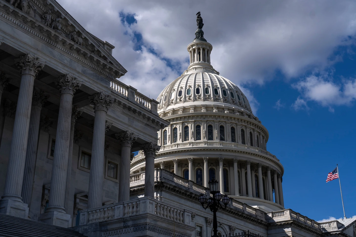 Stalemate in Washington as Government Shutdown Enters Sixth Day