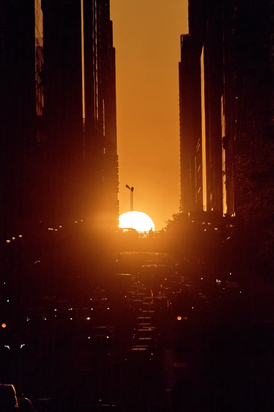 Manhattanhenge 2026: When the Skyline Turns a Golden Canvas