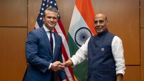 India and US Forge 10-Year Defence Pact While Navigating Tariff Challenges