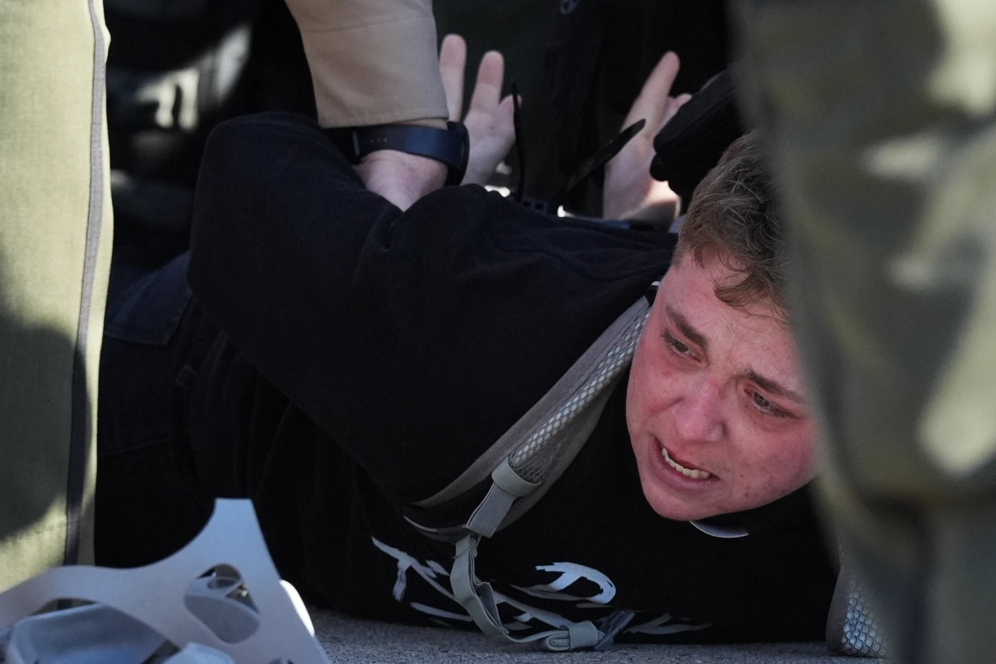 Protests Erupt Outside Chicago Immigration Facility, 21 Arrested