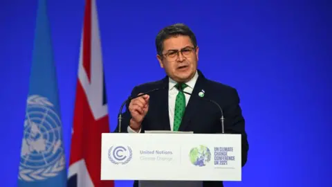 Trump Intends to Pardon Former Honduran President Convicted of Drug Trafficking