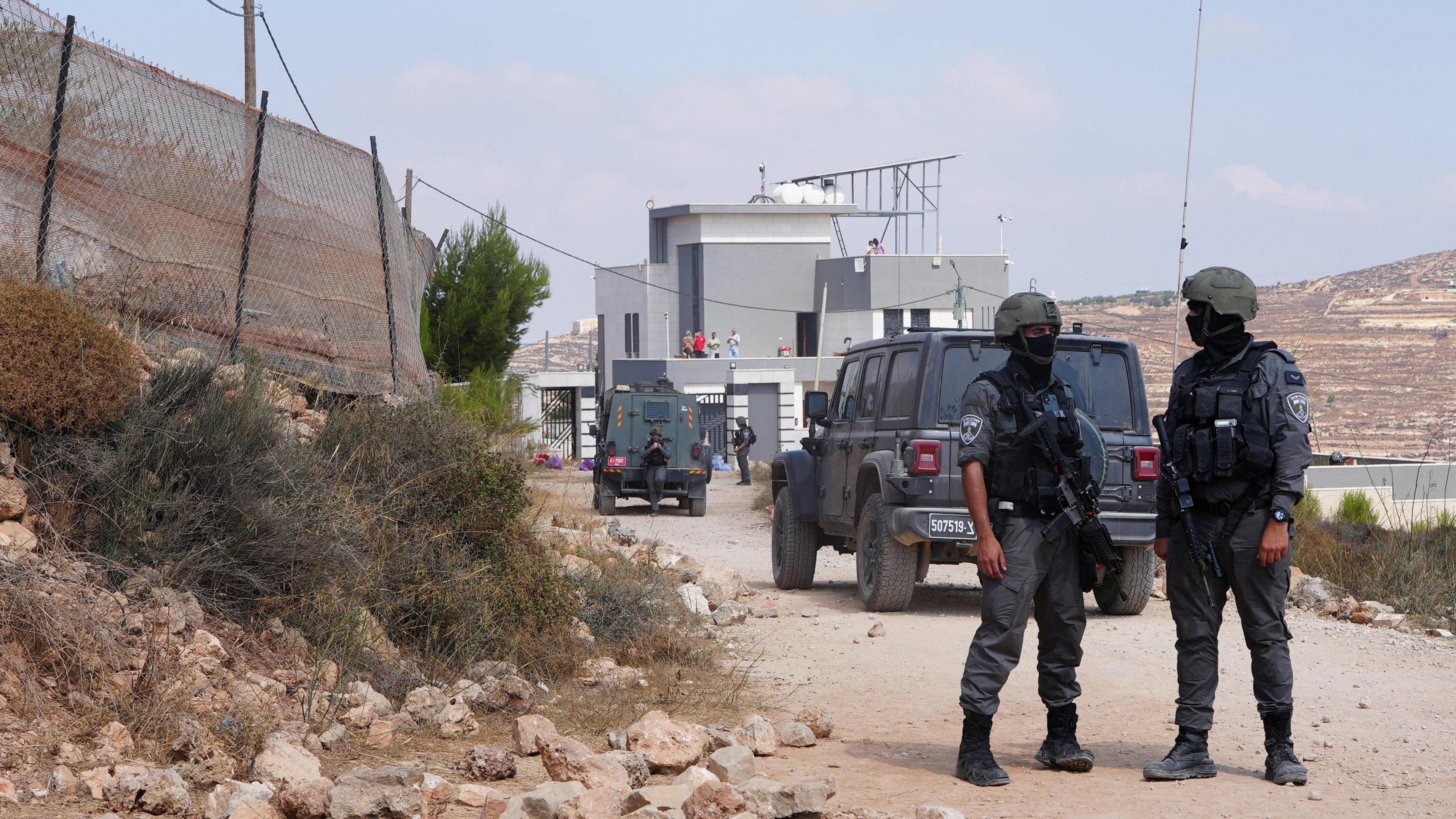 Activists Deliver Food and Water as Israeli Settlers Block Palestinian Homes