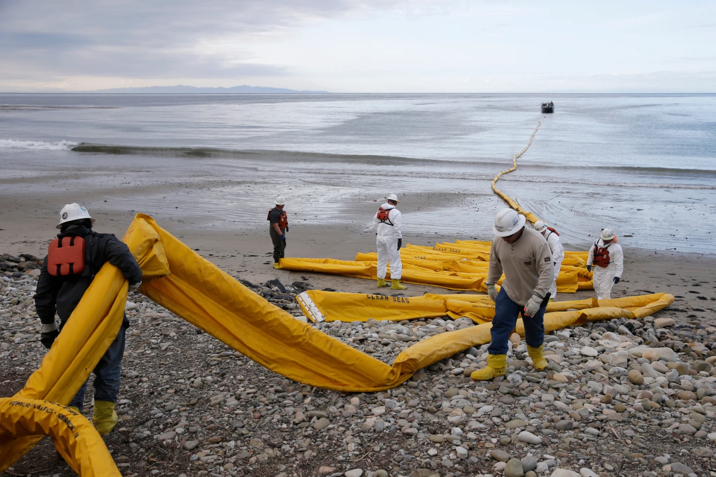 Plans to Resume Oil Production Prompt Legal and Environmental Concerns in California