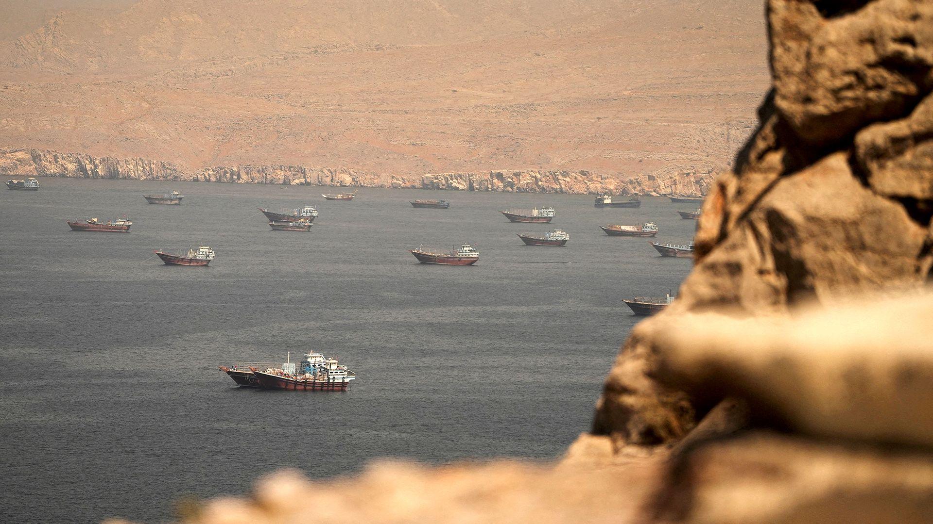 Trump Pulls Back on Hormuz Fees, Highlighting Frustration Over Iran War
