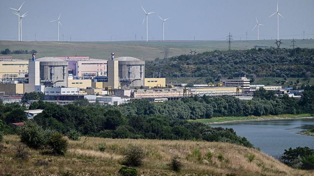 Romania shuts only nuclear plant as heat drops Danube River level