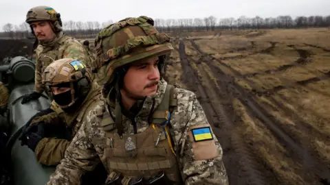 Defiance and Resignation: Ukrainian Soldiers Respond to U.S. Peace Plan