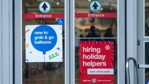 Holiday Job Market Faces Unprecedented Challenges This Year