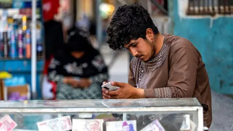 Nationwide Internet Blackout Hits Afghanistan Amid Taliban Restrictions