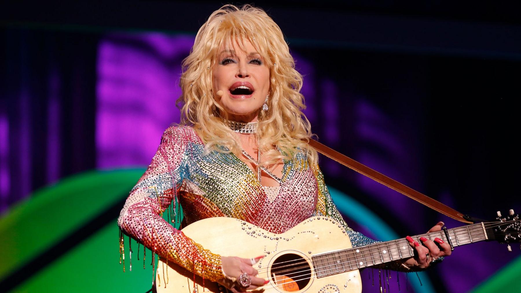 Dolly Parton’s Manager Accuses Nephew Bryan Seaver of Threatening Her Legacy