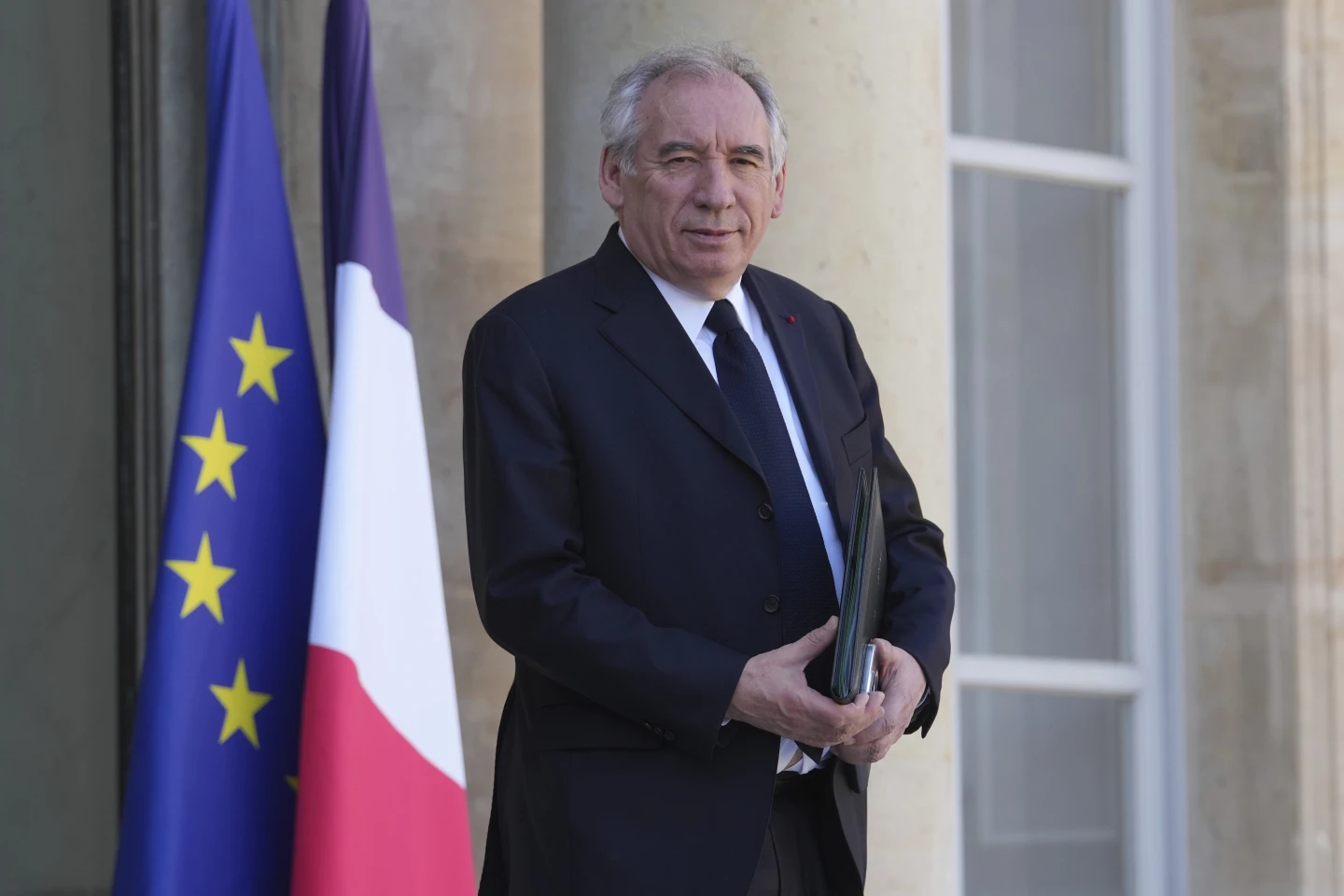 France Faces Political Turmoil as Prime Minister Bayrou Holds Confidence Vote