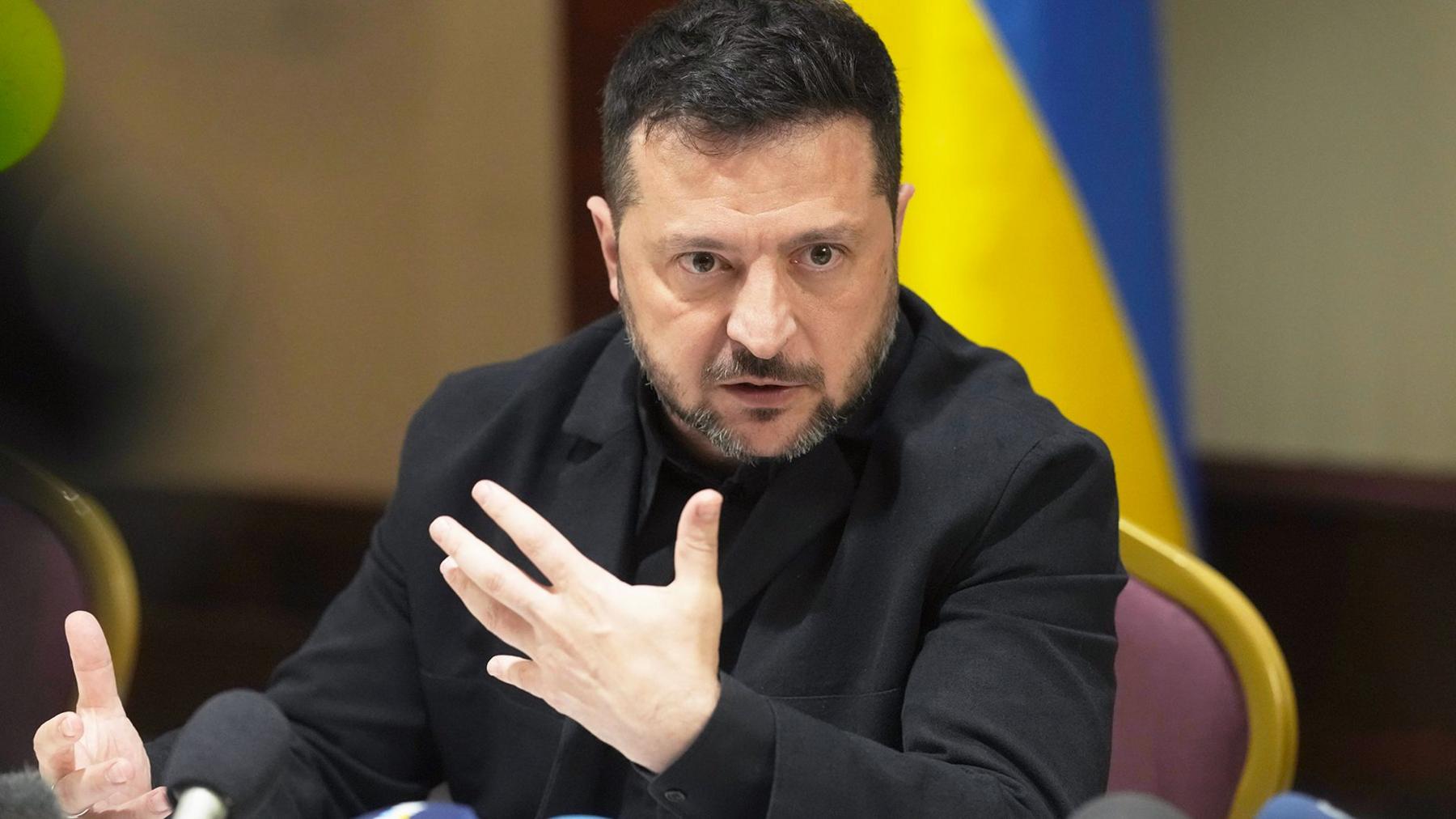 Russia Blames Ukraine for Oil Refinery Strike as Zelensky Announces Resumption of Attacks