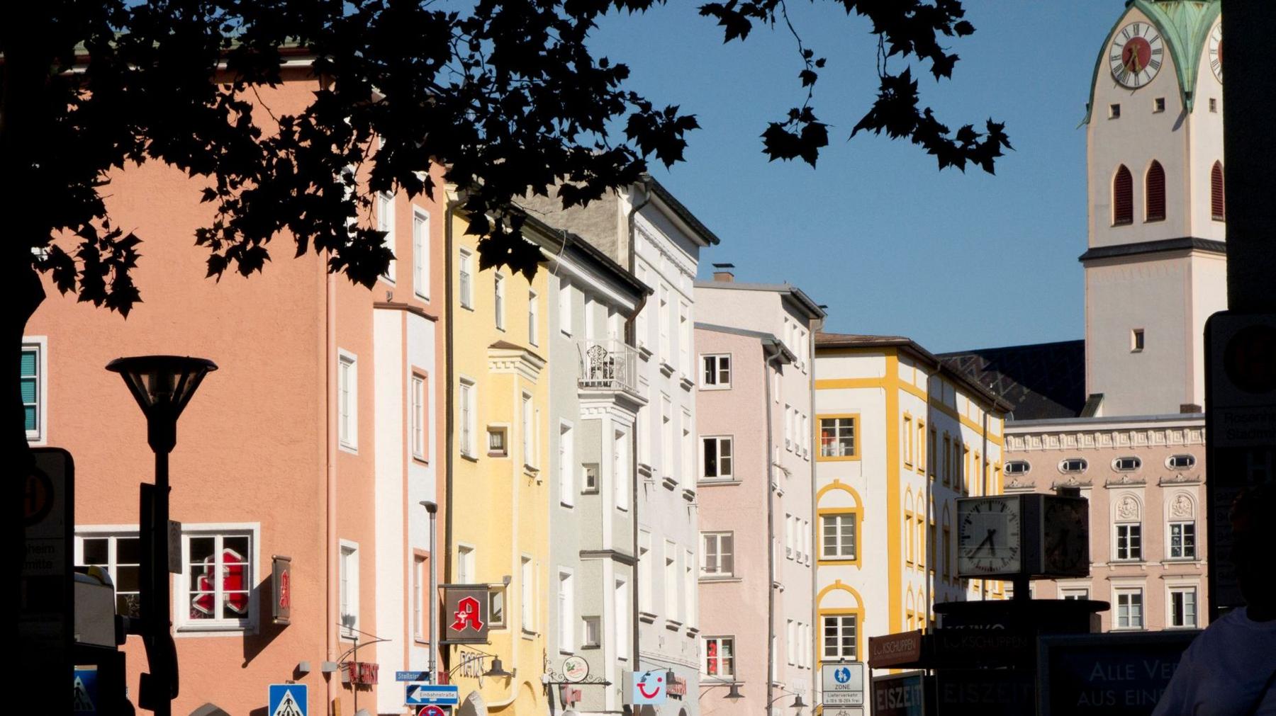 Storm Over Rosenheim: British Tourist Fatally Stabbed in Bavarian Train Station