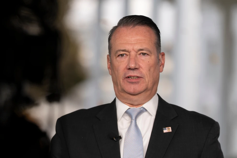 Federal Judge Orders ICE Director to Explain Non-Compliance on Immigrant Hearings