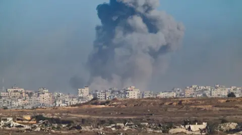 Escalating Conflict: Israel Intensifies Bombardment of Gaza as Deaths Rise