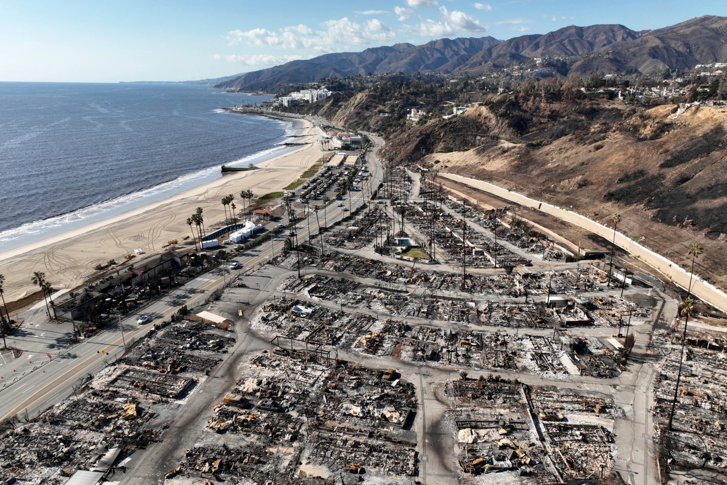 Florida Judge Orders Suspect in California Wildfire to Remain in Jail