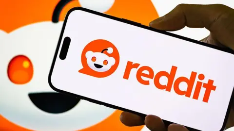 Reddit Joins Australia’s Landmark Social Media Ban for Under-16s