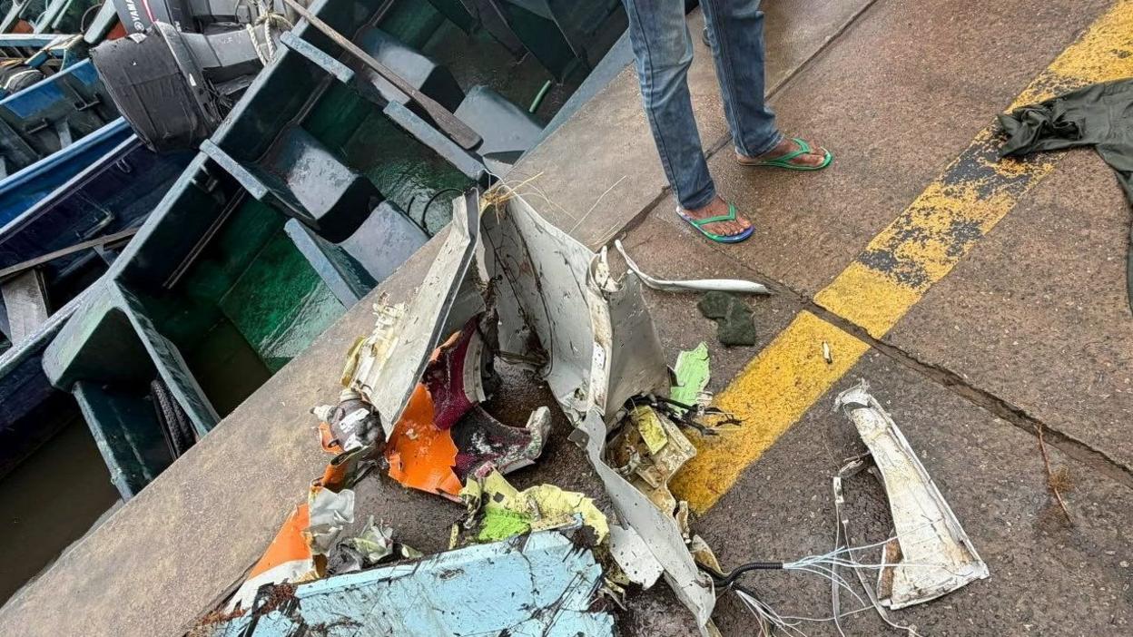 Nigeria mourns as 32 killed in military plane crash
