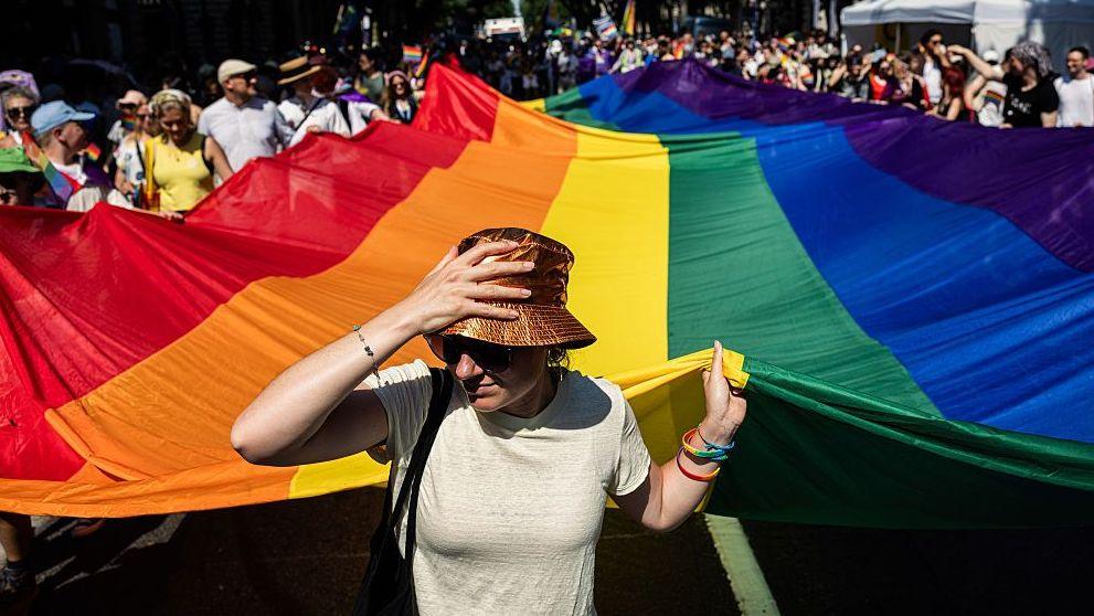 Hungarian Parliament Abolishes Orbán‑Era Anti‑LGBTQ Law