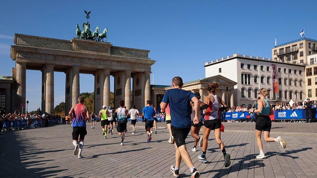 Chinese athlete terminated by sponsor after bike shortcut in Berlin Marathon