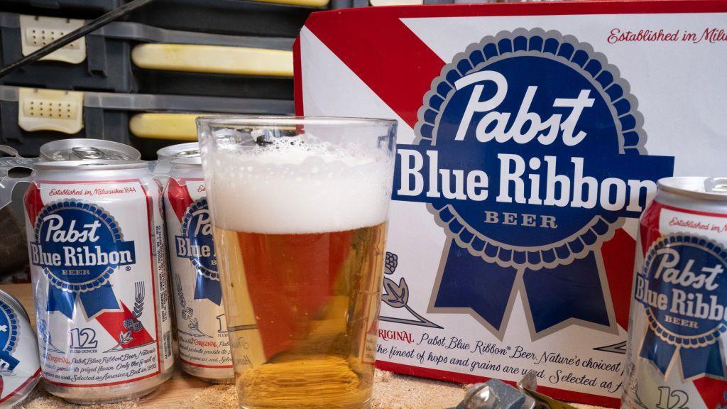 Pabst Brewing Offers Reward After 40,000‑lb Beer Theft in California