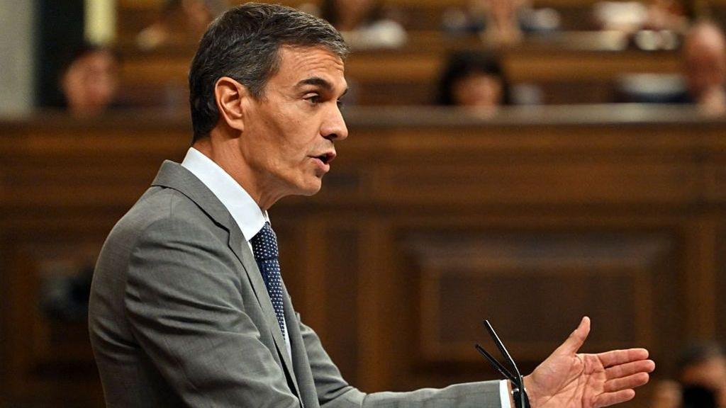 Pedro Sánchez Loses Key Housing Vote After 87‑Year‑Old Eviction Sparks Outrage