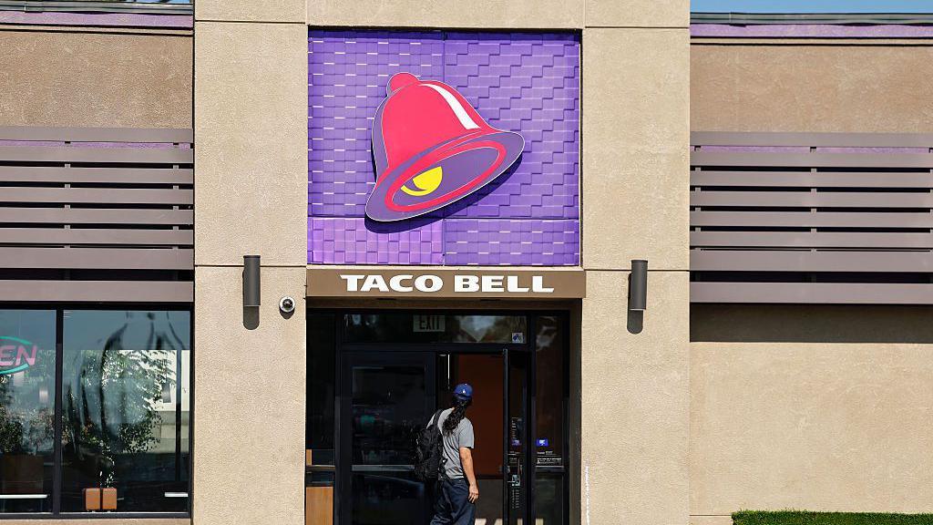 Taco Bell Removes Lettuce After Parasite Outbreak Causing Explosive Diarrhoea