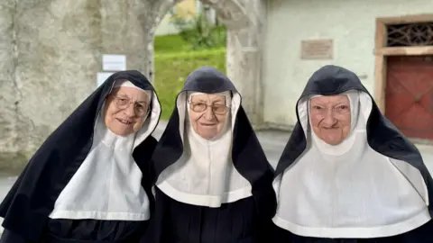 Austrian Nuns Offered Convent Stay on Condition of Social Media Silence