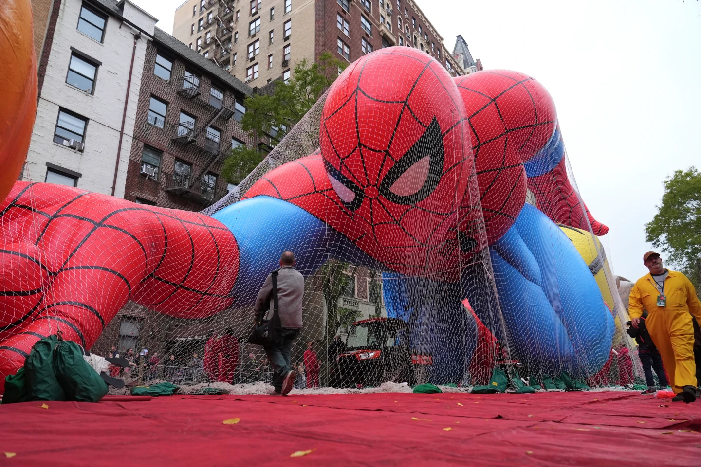 Macy's Thanksgiving Day Parade: A Chilly Celebration with New Balloons and Star Performers