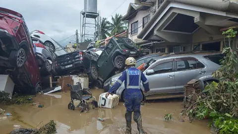Devastating Typhoon Kalmaegi Claims Lives and Displaces Thousands in the Philippines