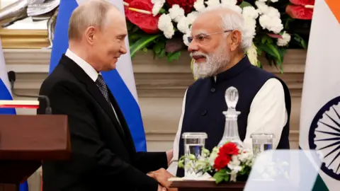 Putin Assures India of Continuous Fuel Supply Amid US Pressure