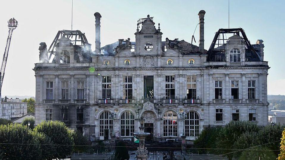 Blazing Limoges Town Hall Becomes Symbol of France’s Deepening Divide