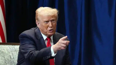 Trump Dismisses Likelihood of War with Venezuela Amid Drug Strikes