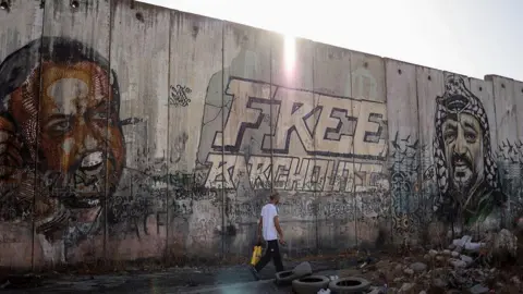 Renewed Assault Claims Against Palestinian Leader Marwan Barghouti in Israeli Prison