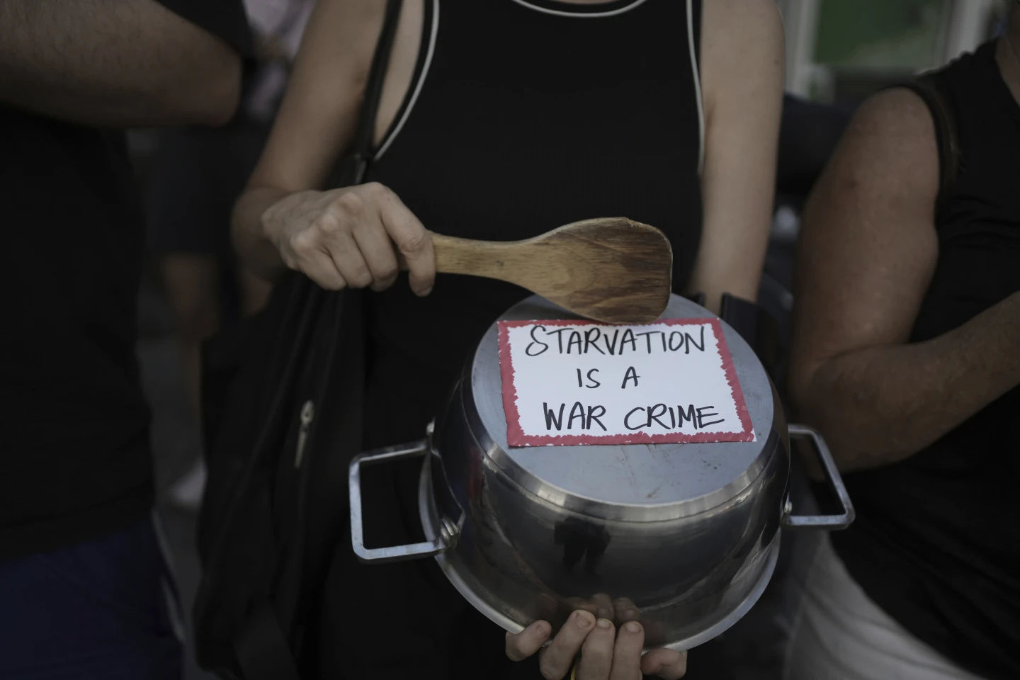 Evolving Narratives: Israeli Media Shifts Focus on Gaza Conflict