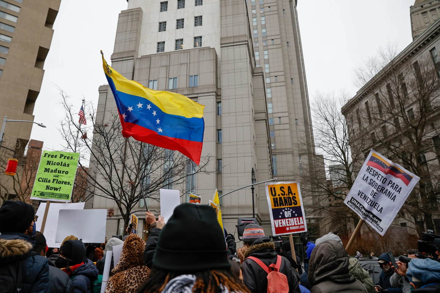 Nicolás Maduro Faces Legal Battles in New York Court Following Arrest