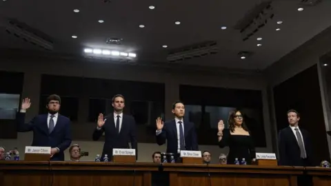 Australia's Social Media Ban: A New Battle Against Big Tech and Its Implications for Kids