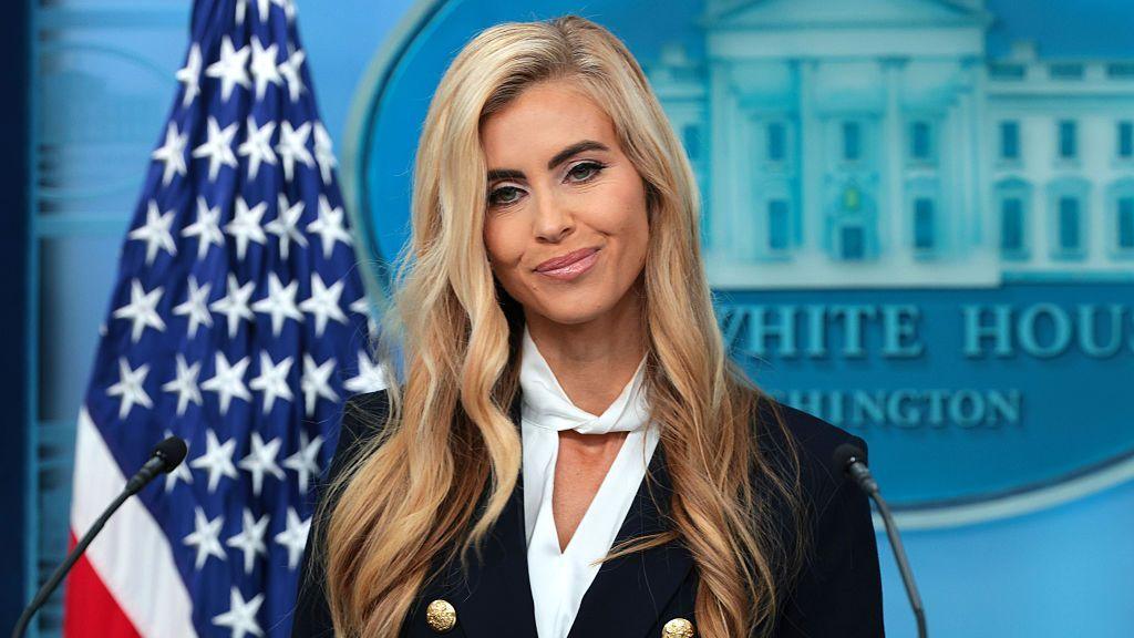 White House Defends New Press Secretary Amid Legal Credentials Scrutiny