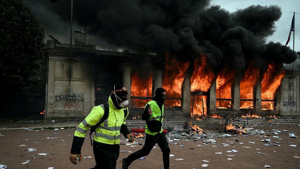 France on Edge: Violent Protests Leave Hundreds Arrested, Buildings Burned