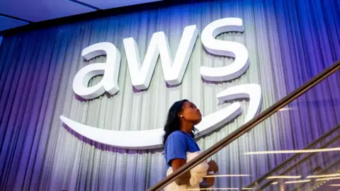 Amazon AWS Outage Affects Major Websites and Services, Now Resolved