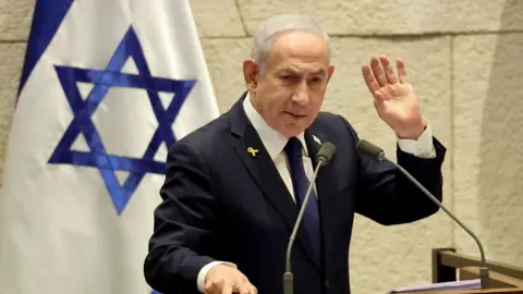 Netanyahu Asks for Presidential Pardon Amid Corruption Trials