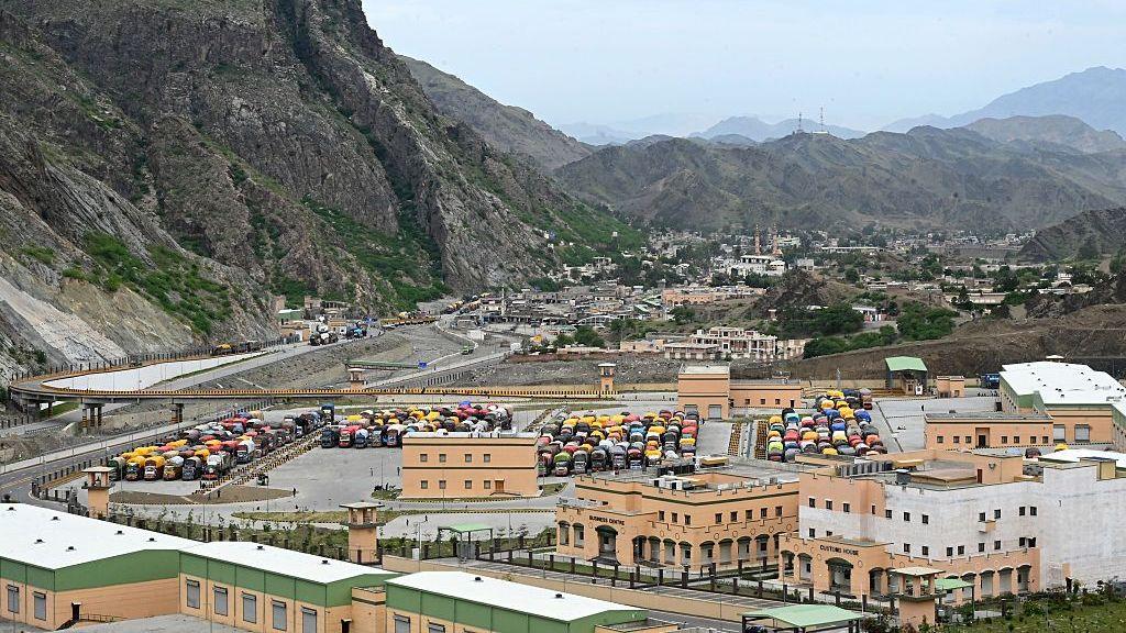 Forced Return: Six Million Afghans Deportation Tears the Taliban Regime