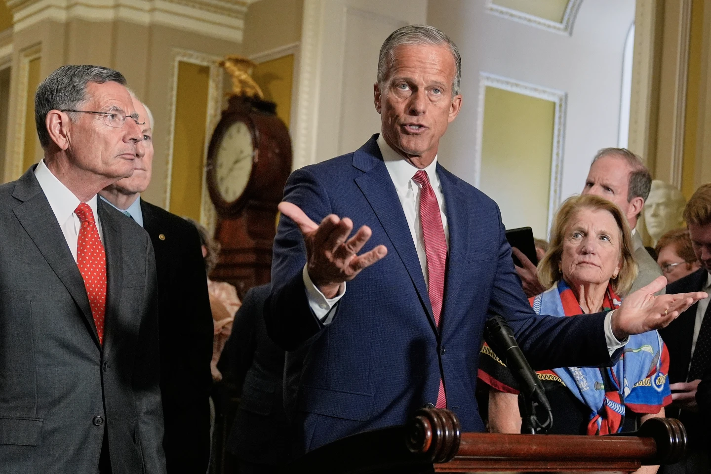 Senate GOP Moves to Change Rules for Swift Confirmation of Trump’s Nominees