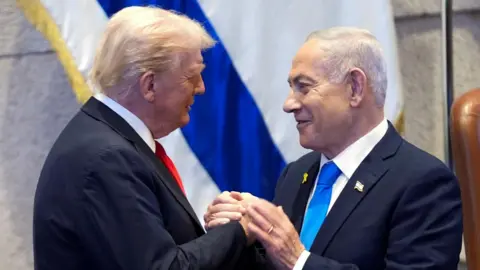 Trump Urges Israel to Pardon Netanyahu Amid Ongoing Corruption Trial