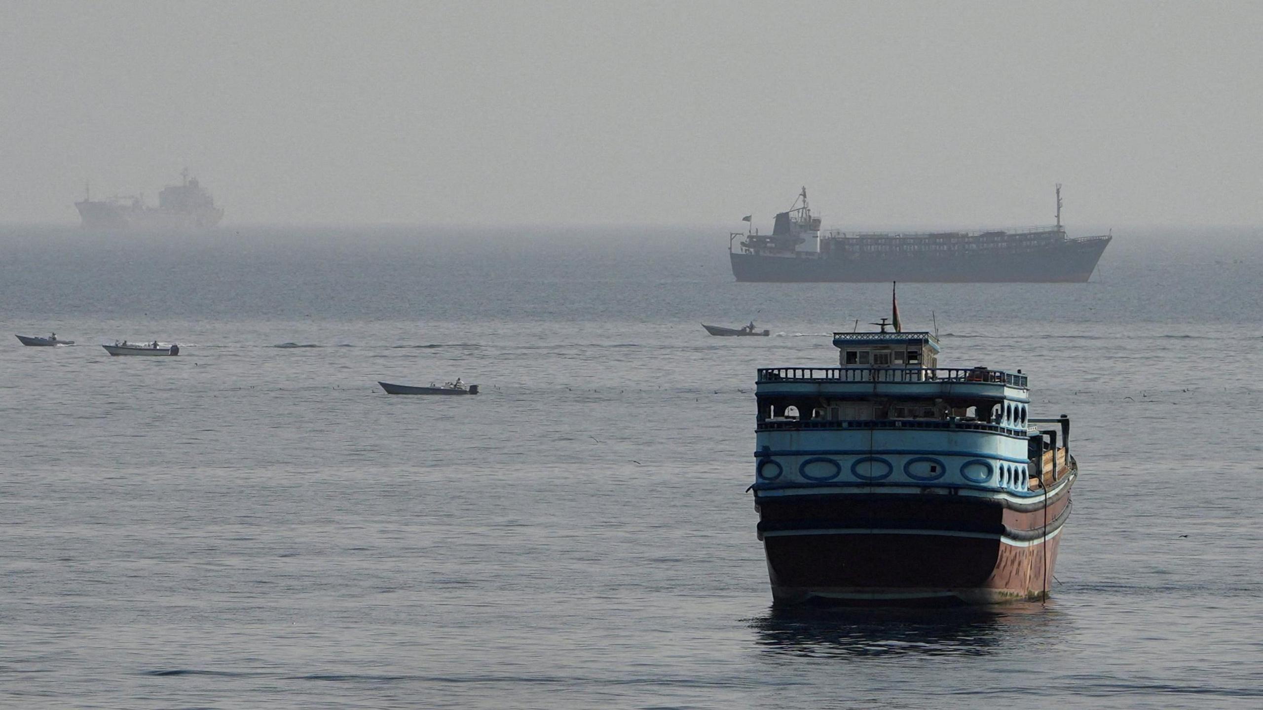 Qatar Says Mediation Continues, No Direct US‑Iran Talks Planned as Strait of Hormuz Tensions Escalate