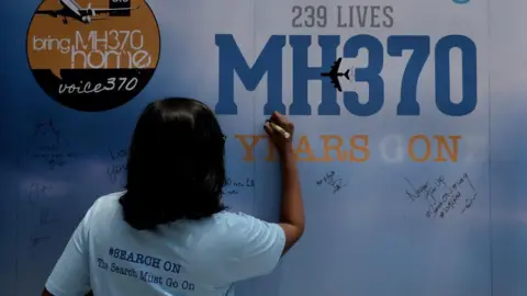 Resumption of Search for Missing Malaysia Airlines Flight MH370 Set for December 30