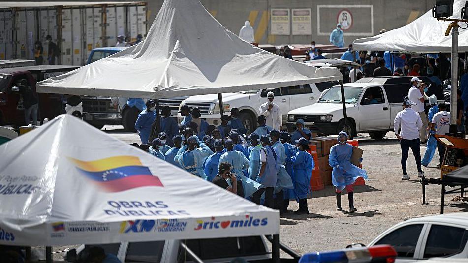 Cries of Loss: Families Identify Venezuela Earthquake Victims in Makeshift Morgue