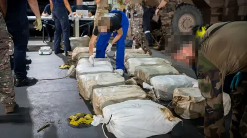 Major Cocaine Seizure: French Navy Captures Nearly 10 Tonnes off West Africa
