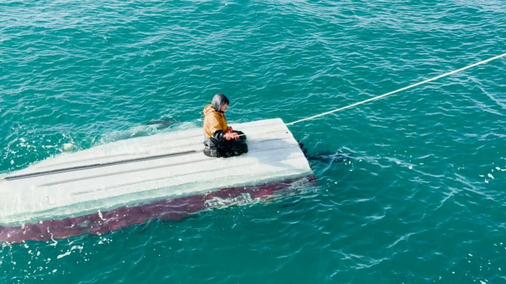 Teenager Survives Three Days in Alaska’s Bering Sea